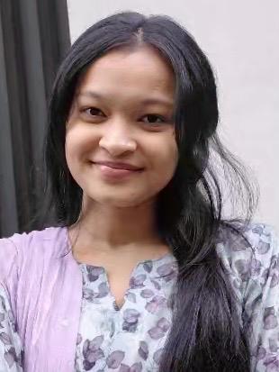 Ekra headshot